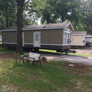 Main picture of LakeSide Mobile Home Park