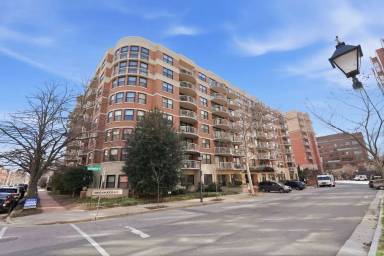 Main picture of Braddock Place Condominum