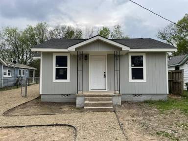 Main picture of 1506 N Grand Ave