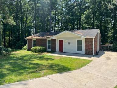 Main picture of 710 Terrace Ct