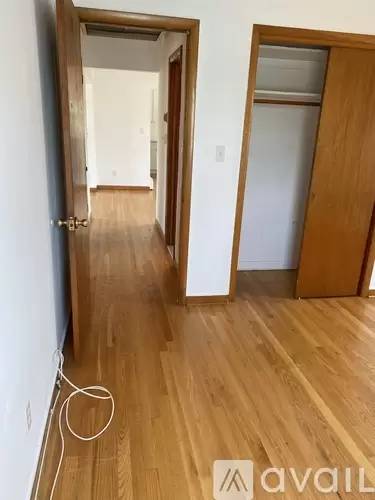 Main picture of 92 Darwin Ave