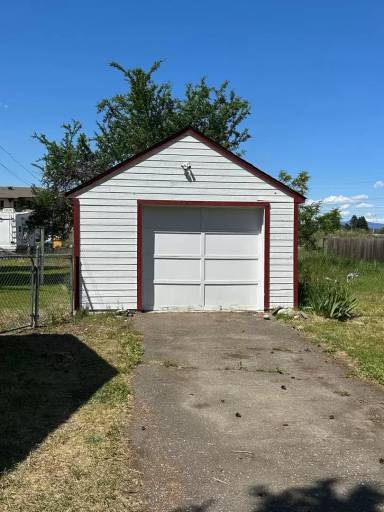 Main picture of 9817 E 4th Ave
