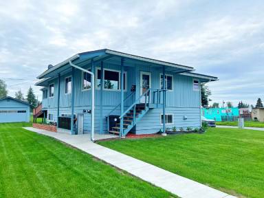 Main picture of 4300 E 6th Ave