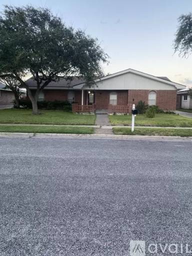 Main picture of 127 Chiltipin Dr