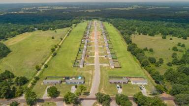 Main picture of 15747 Country Way
