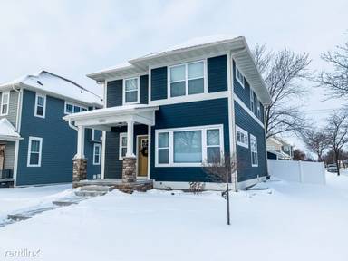 Main picture of 5053 Girard Ave N