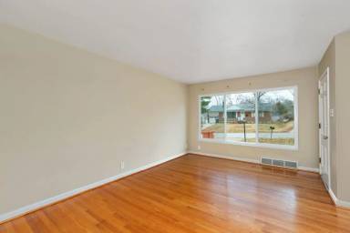 Main picture of 9518 Arban Dr