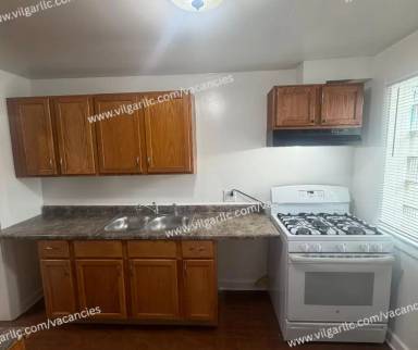 Main picture of 423 Lilac St