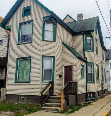 Main picture of 1437 W Mineral St