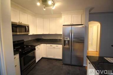 Main picture of 749 Ash St