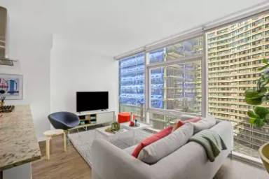 Main picture of 232 E Illinois St