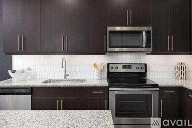 Main picture of 5550 Cardinal Pl
