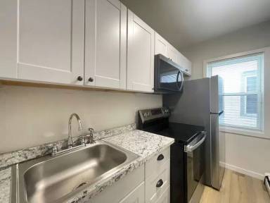 Main picture of 124 Beech St