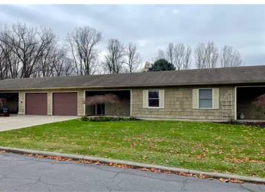 Main picture of 16 Orchard Ln