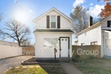 Main picture of 3610 Manhattan Ave