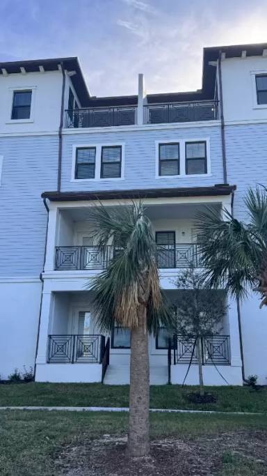 Main picture of 3025 Bermuda Sloop Cir