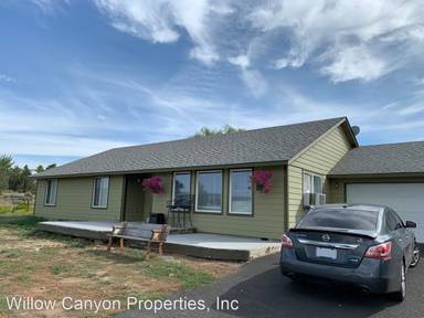 Main picture of 2215 SE Sagebrush Dr