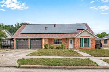 Main picture of 722 Yale Ln