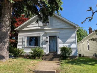 Main picture of 363 E 38th St