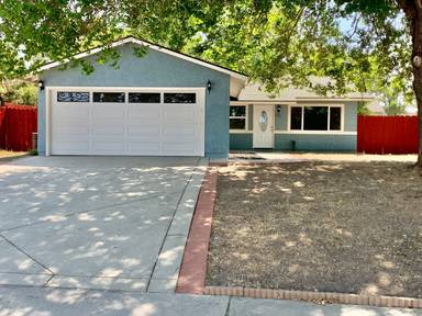 Main picture of 1221 Dorothy St