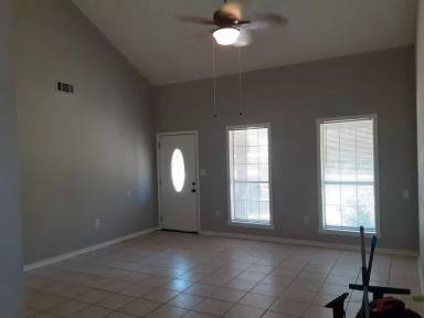 Main picture of 100 Countryview Ln