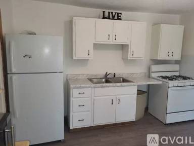 Main picture of 1439 W Ohio St