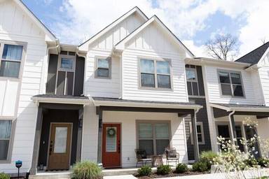 Main picture of 200 Thompson Park Dr