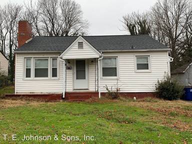 Main picture of 319 NW 25th St