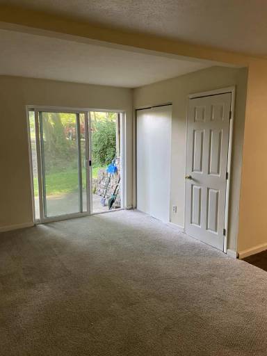 Main picture of 3040 Angel Dr
