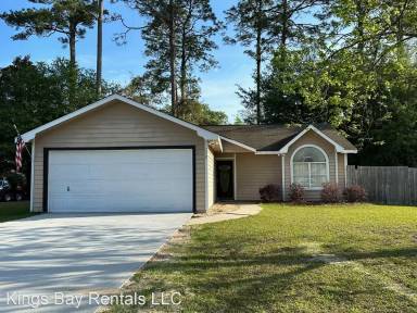 Main picture of 112 Greentree Cir