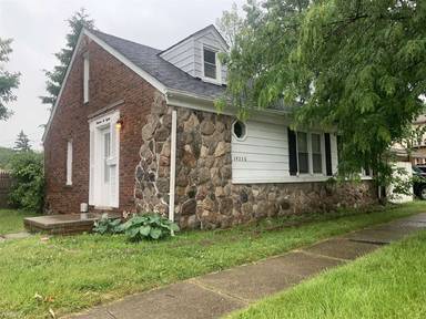 Main picture of 19280 Sanilac St