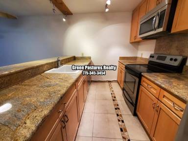 Main picture of 2750 Plumas St