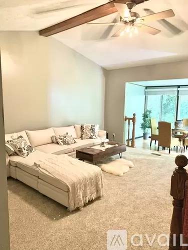 Main picture of 17 Skyline Cir NW
