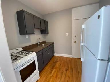 Main picture of 3725 W Grand Ave