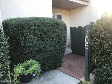 Main picture of 205 Ventura Pl