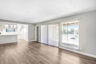 Main picture of 4581 Palm Ave