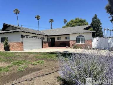 Main picture of 8495 Newtown St