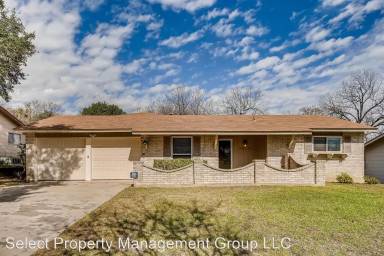 Main picture of 5615 Edie Adams Dr