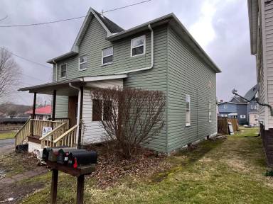 Main picture of 116 Evans St