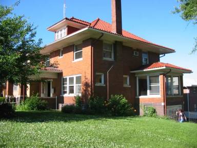 Main picture of 531 S 36th St