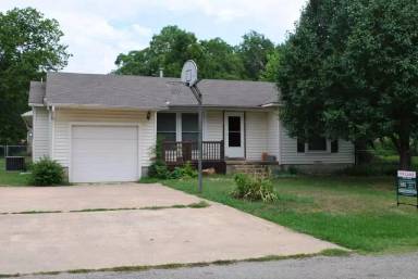 Main picture of 313 N Bean St