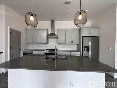 Main picture of 3418 S Corona St