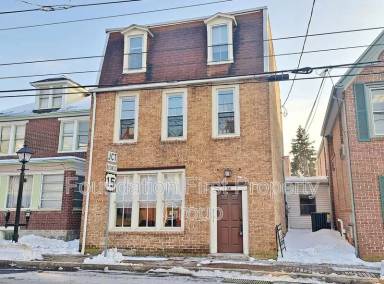 Main picture of 46 W Middle St