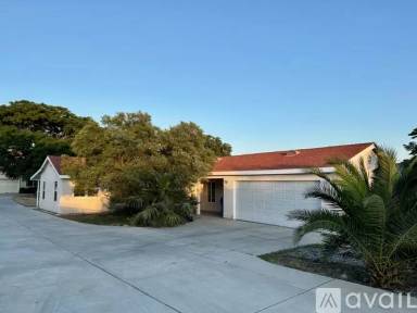Main picture of 7755 Mango Ave