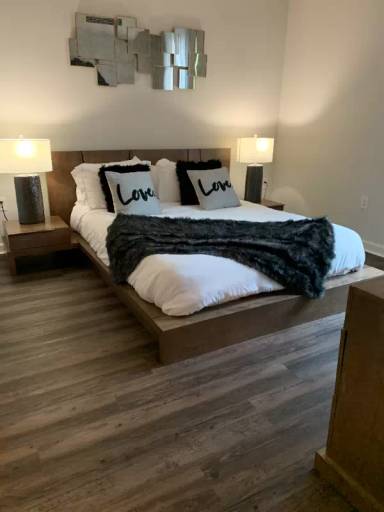 Main picture of 1601 Harbor Blvd