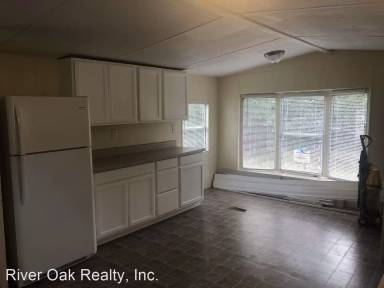 Main picture of 5949 Westwood Rd N