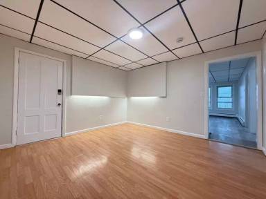 Main picture of 393 Dubuque St