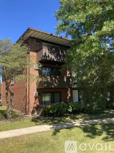 Main picture of 12 Crestview Ln