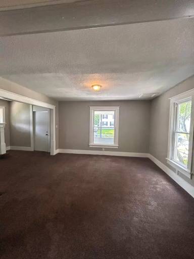 Main picture of 2513 Thompson Ave