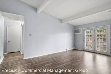 Main picture of The Vue At Oak Creek